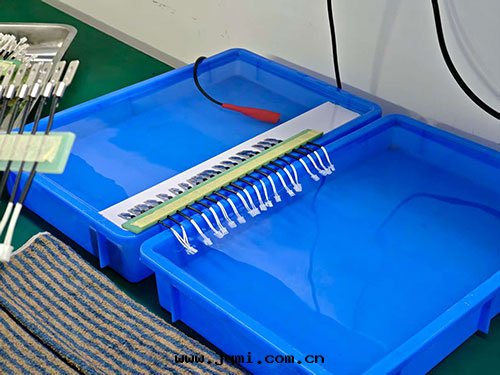 如(rú)何選择合适阻值的(de)热(rè)敏電(diàn)阻